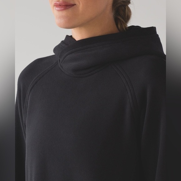 LULULEMON Fleece Please Pullover
Black - Picture 9 of 11